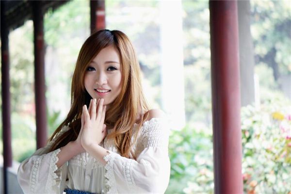 起名字打分:吳俊英