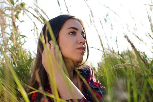 八字取名:吳弘和