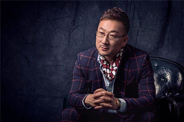 五格起名:吳鴻彩