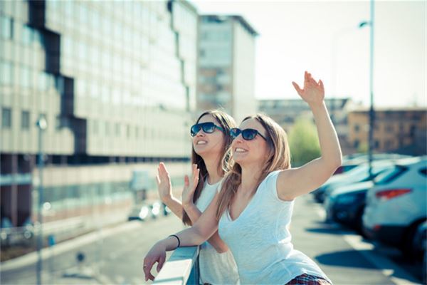 小孩起名:吳長卿