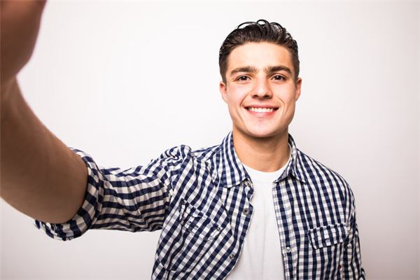 有水 心字旁的女孩名字