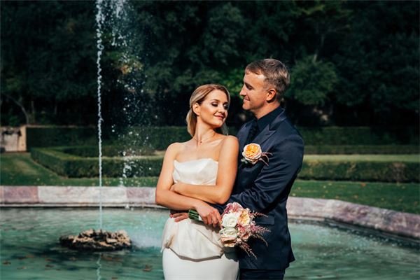 起名字打分:吳元青